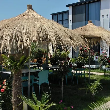 Hotel Summer Land Borsh