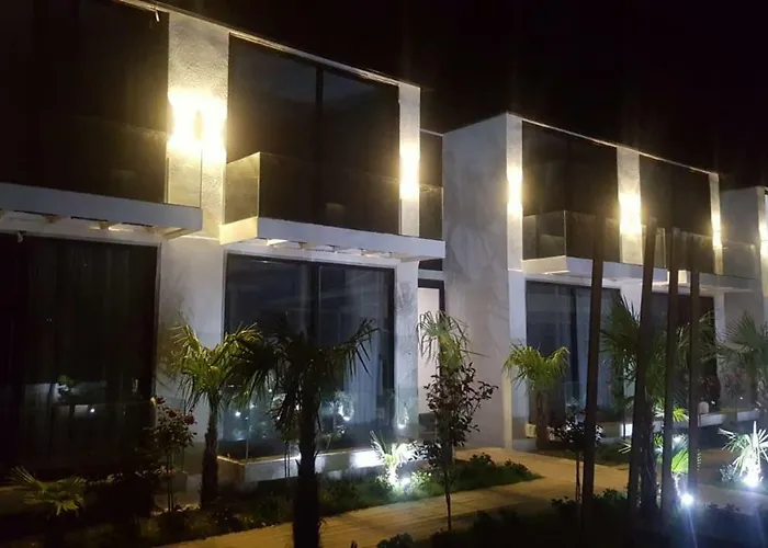 Summer Land 호텔 *